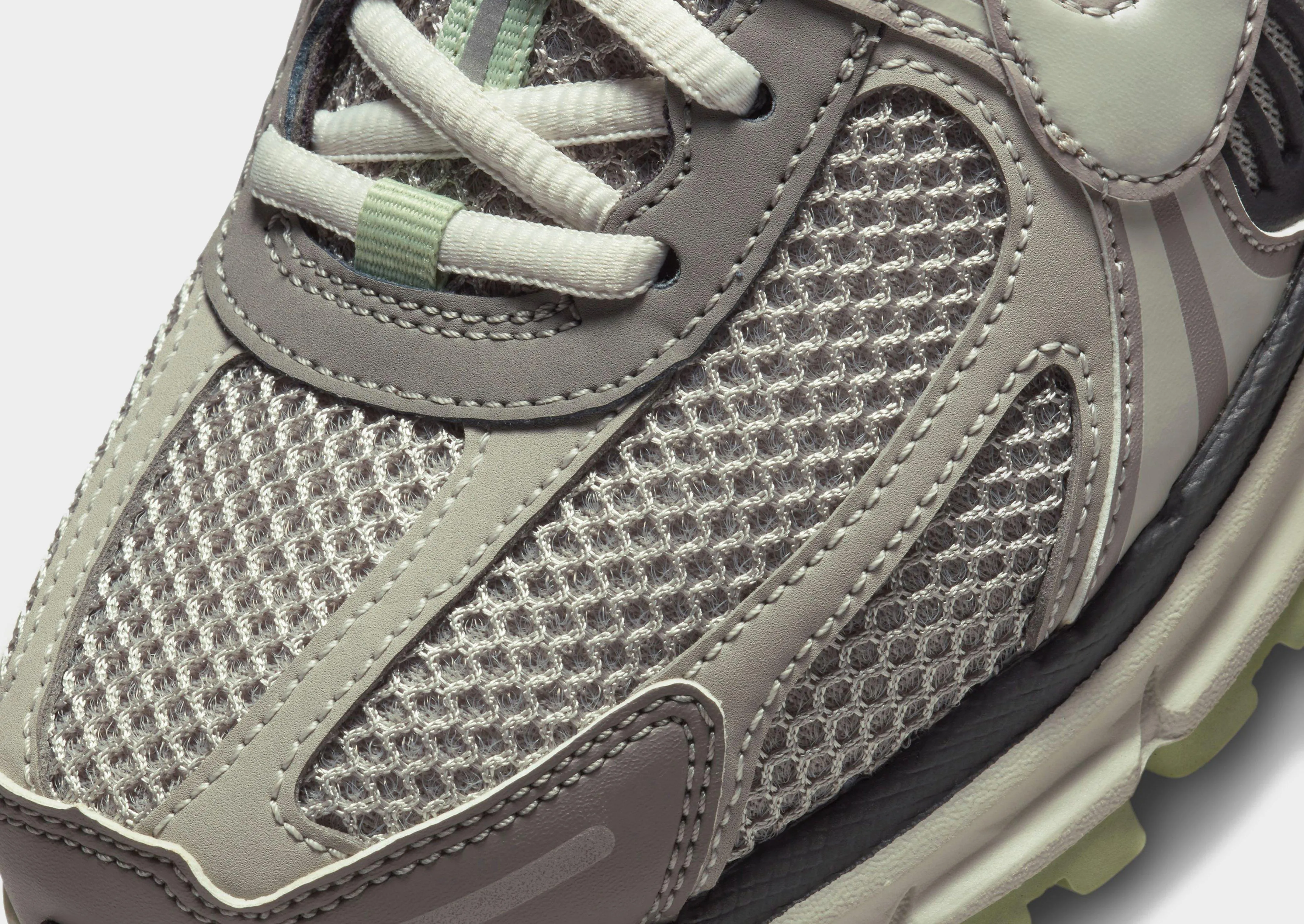 Zoom Vomero 5 Women's bootcamp running gear
