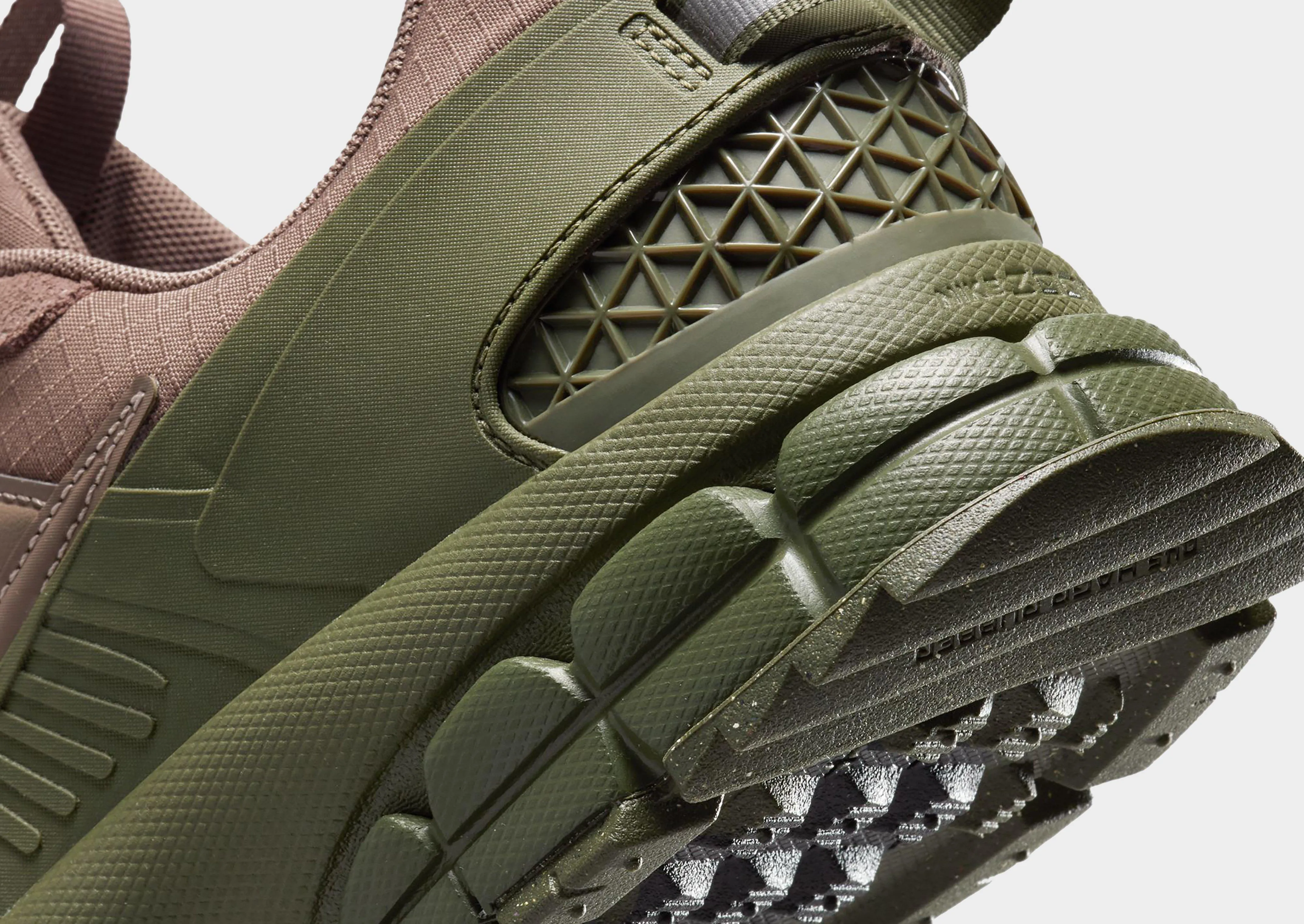 Zoom Vomero Roam gel - cushioned shoes