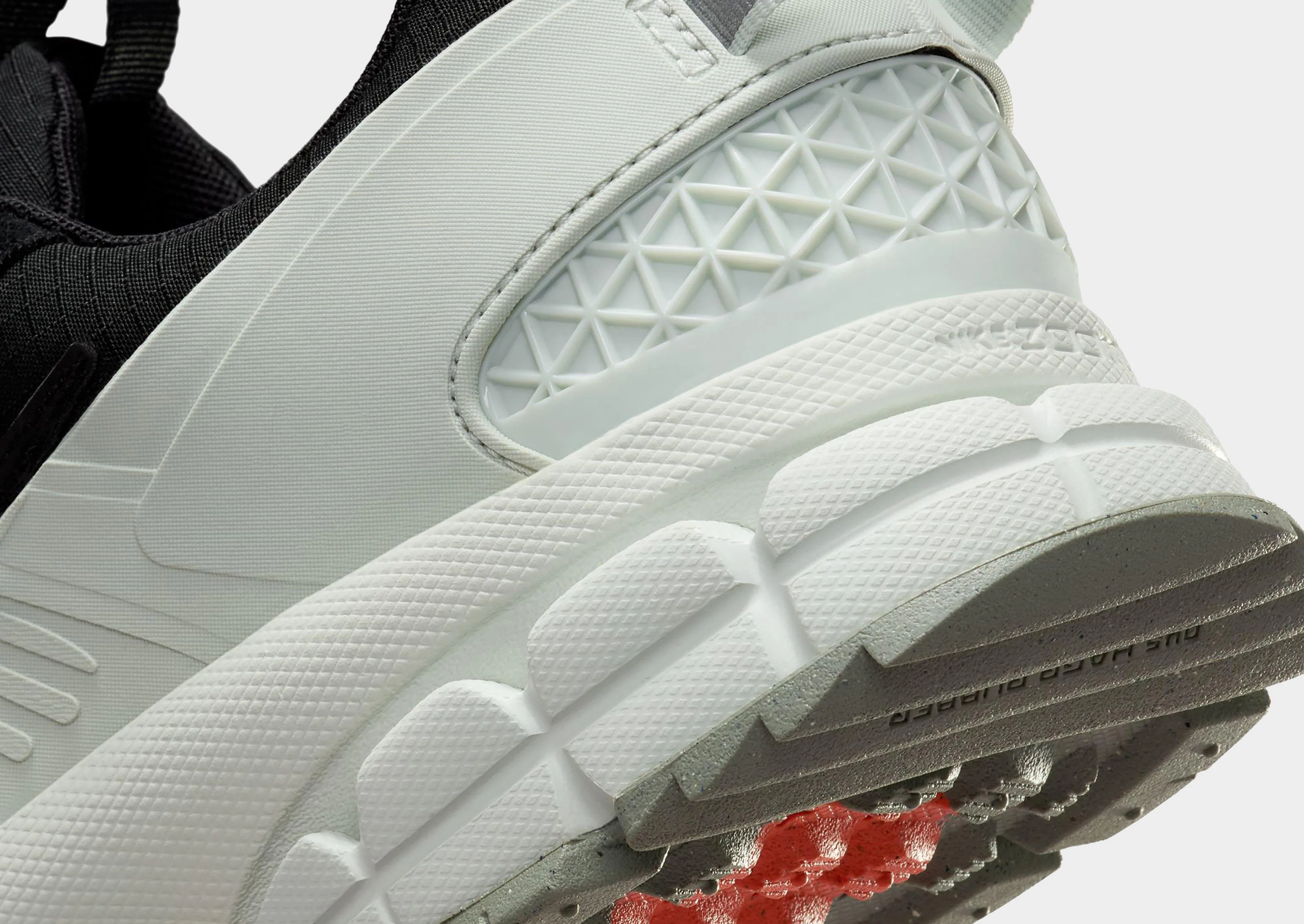 Zoom Vomero Roam athletic - event rural running shoe operation